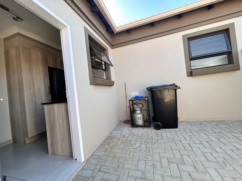To Let 3 Bedroom Property for Rent in Ngwenya River Estate North West